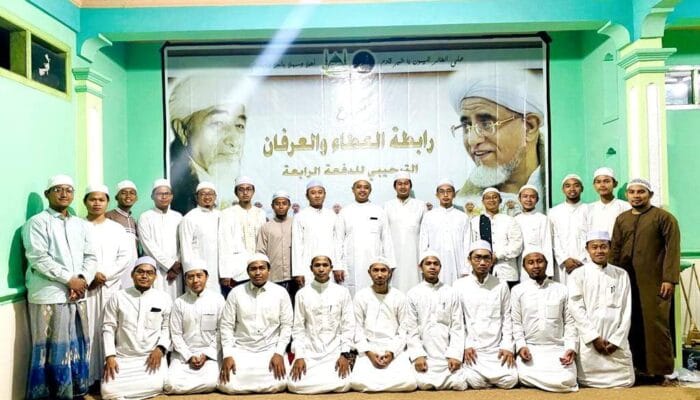 RAWI UNIVESITAS IMAM SYAFI’I HADRAMAUT, YAMAN ADAKAN IJTIMA’ NASIONAL