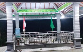 Mengenal Siapa Sosok Buyut Sanur Yang Ada di Makam Wonosari Ngoro Mojokerto 7 SORBANSANTRI.COM