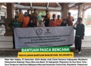 Bantuan untuk Korban Banjir di Mojokerto: Kolaborasi BAZNAS dan Mahasiswa HMP IPA UNESA