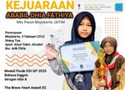 ABABIL DHIA FATHIYA, SANTRI HISNURI PACET YANG BERPRESTASI DAN MELEK DIGITAL